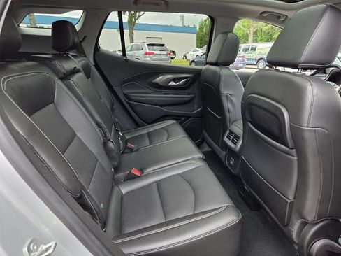 Used 2022 GMC Terrain SLT FWD image 15