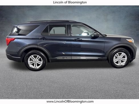 Used 2024 Ford Explorer XLT w/ Equipment Group 202A AWD/4WD image 8