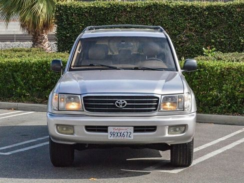 Used 2000 Toyota Land Cruiser AWD/4WD image 2