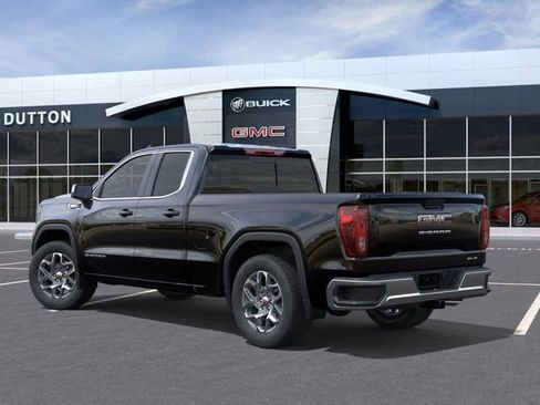 New 2026 GMC Sierra 1500 SLE image 3