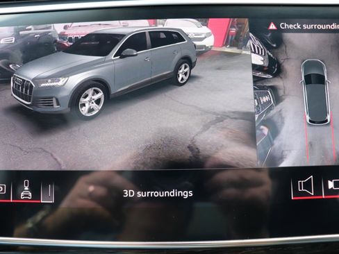 Used 2024 Audi Q7 2.0T Premium Plus AWD/4WD image 47