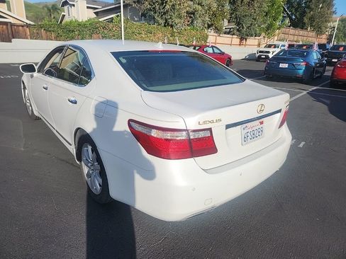 Used 2007 Lexus LS 460 image 3