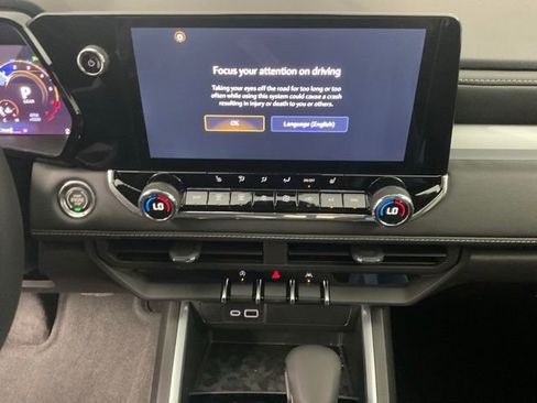 New 2026 Chevrolet Colorado LT w/ Advanced Trailering Package AWD/4WD image 15