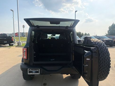 Used 2024 Ford Bronco Badlands AWD/4WD image 5