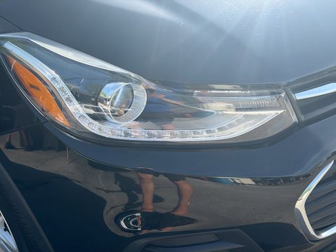 Used 2019 Chevrolet Trax LT image 33