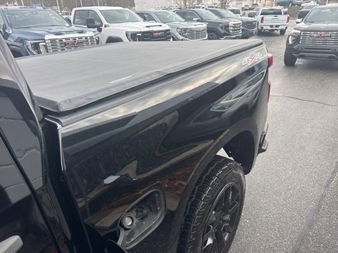 Used 2020 Chevrolet Silverado 1500 Custom w/ Custom Value Package image 6