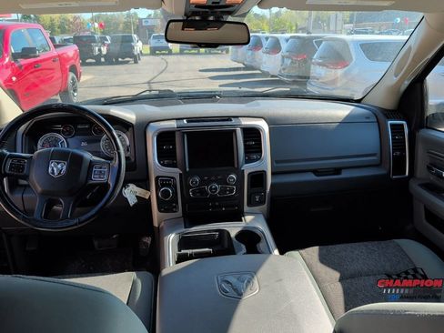 Used 2018 RAM 1500 Outdoorsman AWD/4WD image 21