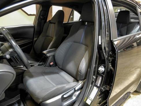 Used 2021 Toyota Corolla SE image 4