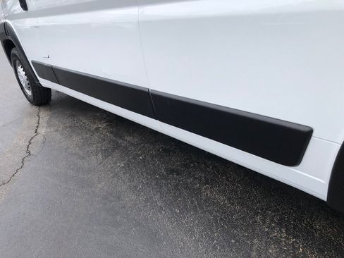 Used 2024 RAM ProMaster 2500 w/ Convenience Group FWD image 13