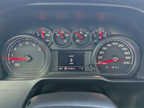 Used 2022 Chevrolet Silverado 2500 Custom w/ Custom Value Package image 21