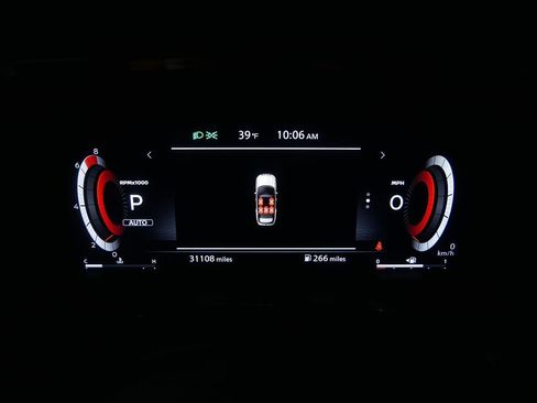 Used 2023 Nissan Pathfinder Platinum image 31