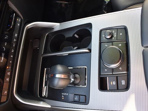 Used 2025 MAZDA CX-90 3.3 Turbo w/ Preferred Package image 22