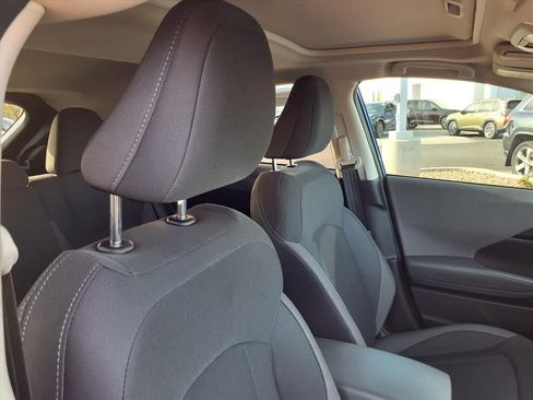 Certified 2025 Subaru Crosstrek 2.0i Premium image 18