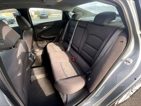 Used 2024 Chevrolet Malibu LT image 24