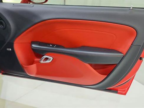 Used 2015 Dodge Challenger R/T Plus RWD image 25