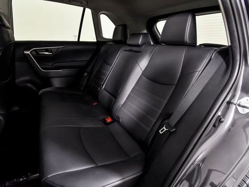 Used 2022 Toyota RAV4 XLE Premium w/ Carpet Mat Package (TMS) AWD/4WD image 6