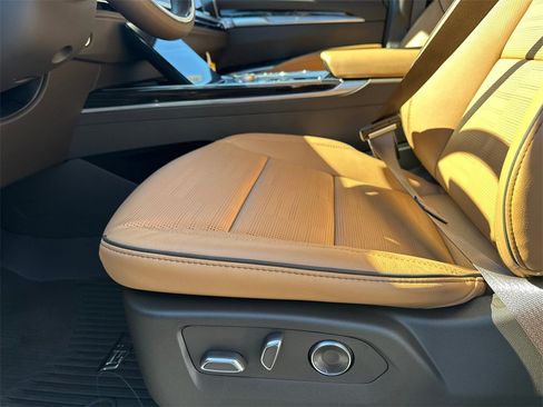 New 2026 Cadillac Escalade ESV Luxury w/ Touring Package image 9