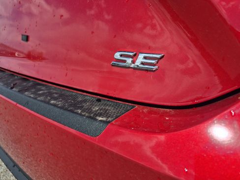 Used 2025 Toyota Camry SE w/ Multimedia Upgrade Package image 21