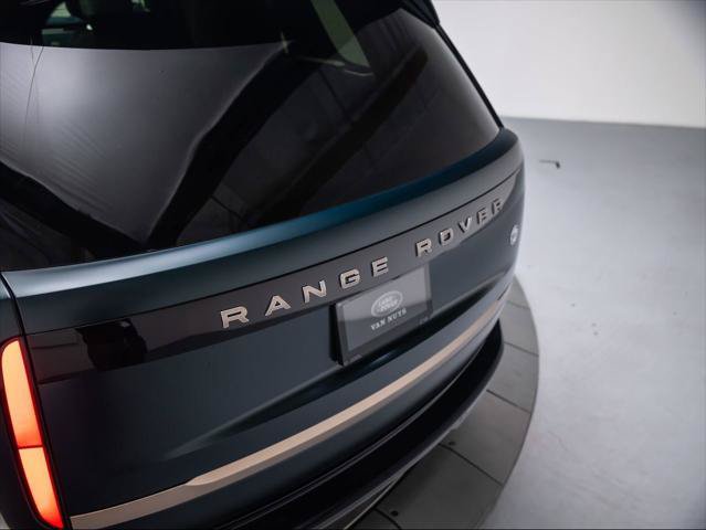 New 2026 Land Rover Range Rover SV AWD/4WD image 34