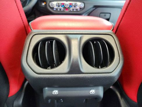 Used 2024 Jeep Wrangler Unlimited Rubicon w/ Technology Group image 40