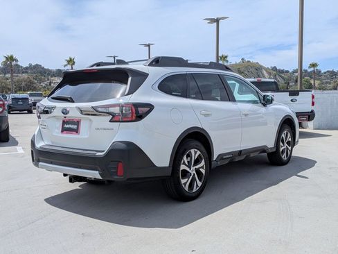 Used 2022 Subaru Outback Limited image 5