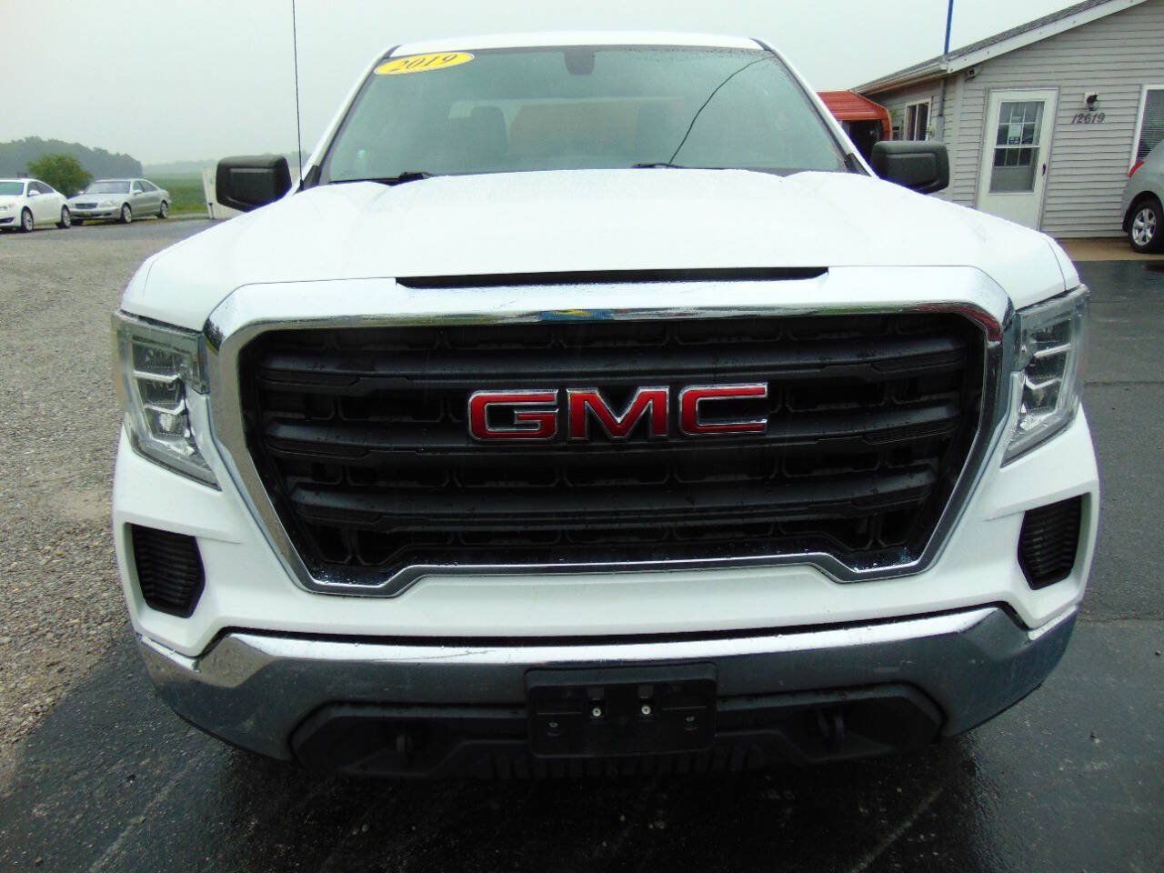 Used 2019 GMC Sierra 1500 4x4 Crew Cab w/ Convenience Package image 3