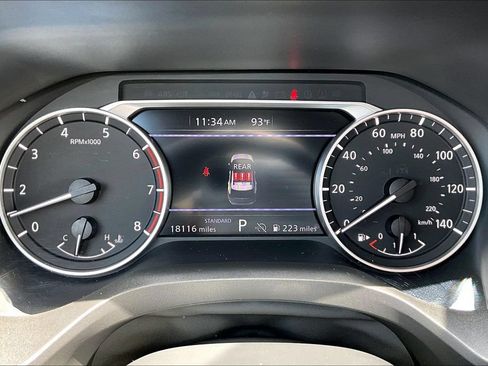 Used 2025 Nissan Rogue SV FWD image 15