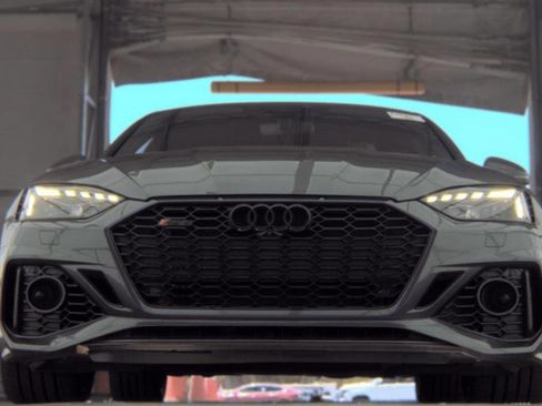 Used 2022 Audi RS 5 Sportback AWD/4WD image 3