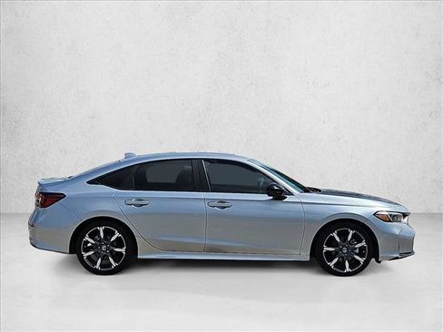 Used 2025 Honda Civic Sport Touring image 4