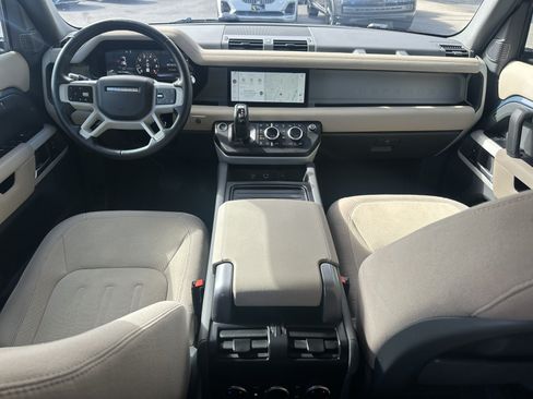 Used 2022 Land Rover Defender 110 SE AWD/4WD image 16
