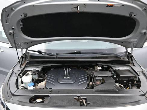 Used 2018 Kia Sedona L FWD image 36