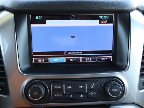 Used 2018 Chevrolet Tahoe LT w/ Luxury Package AWD/4WD image 27
