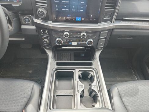 Used 2026 Ford F250 Lariat w/ Black Appearance Package AWD/4WD image 11