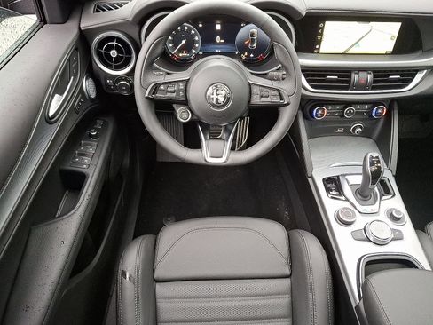 New 2025 Alfa Romeo Stelvio Sprint AWD/4WD image 7