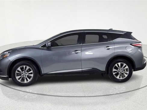 Used 2018 Nissan Murano S image 3