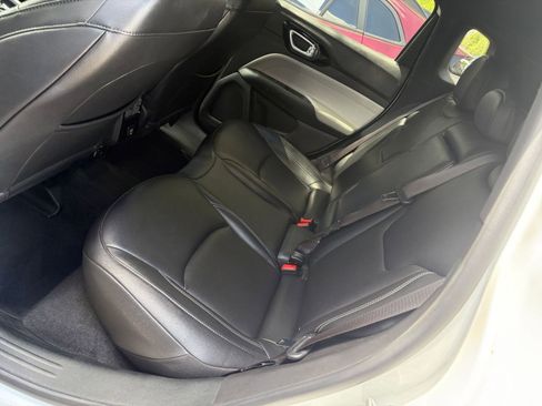 Used 2025 Jeep Compass Limited AWD/4WD image 39