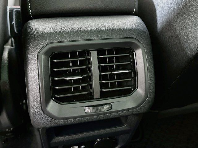 Certified 2024 Volkswagen Tiguan SE AWD/4WD image 25