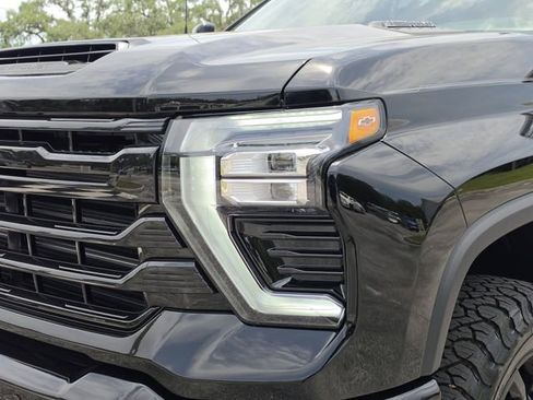 New 2026 Chevrolet Silverado 2500 High Country w/ Midnight Edition AWD/4WD image 9