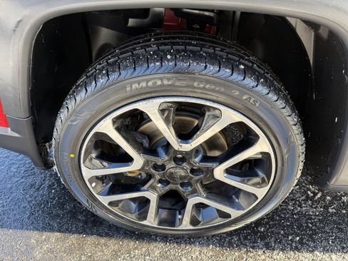 Used 2017 Jeep Compass Limited image 10