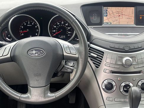 Used 2011 Subaru Tribeca Limited w/ PWR Moonroof & Navigation Pkg AWD/4WD image 12