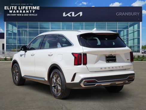 Used 2022 Kia Sorento S FWD image 4
