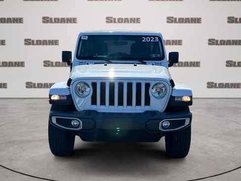 Used 2023 Jeep Wrangler Unlimited Sahara w/ Cold Weather Group AWD/4WD image 8