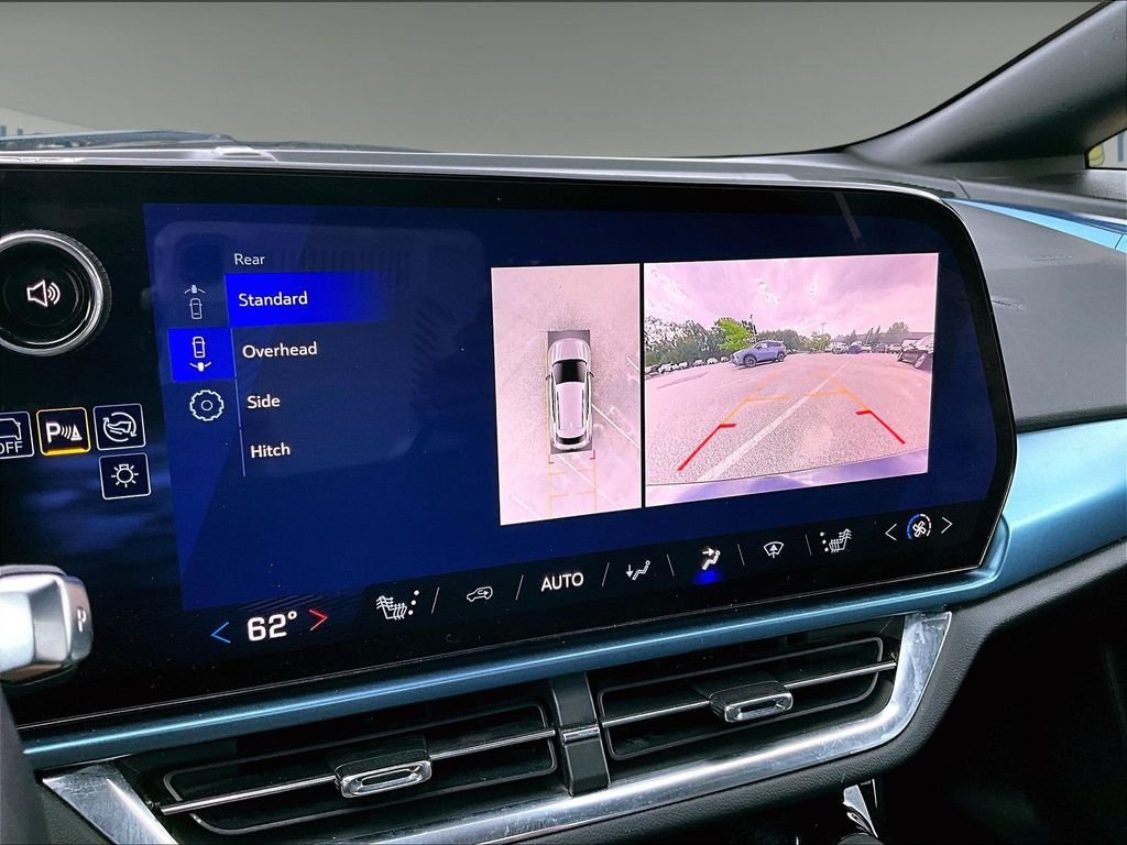 Used 2024 Chevrolet Equinox EV LT FWD image 19
