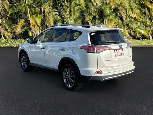 Used 2018 Toyota RAV4 Limited FWD image 7