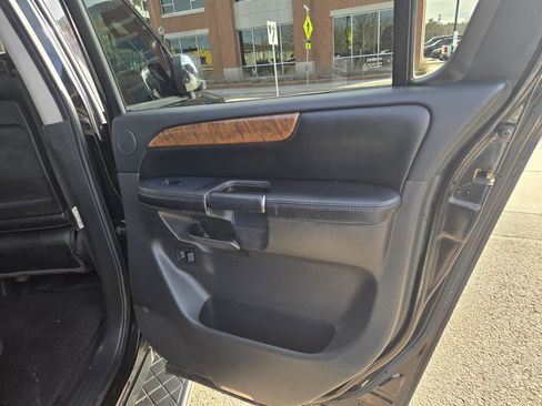 Used 2008 Nissan Armada LE w/ Technology Pkg image 23