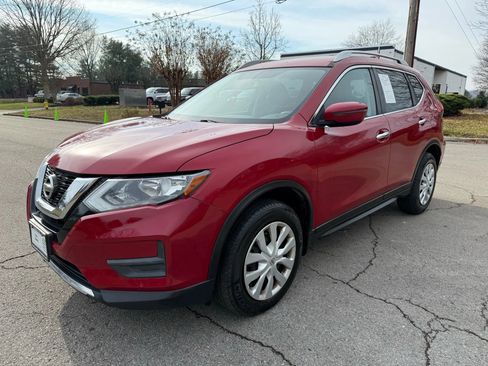Used 2017 Nissan Rogue S w/ S Appearance Package image 8