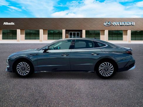 Used 2025 Hyundai Sonata SEL FWD image 3