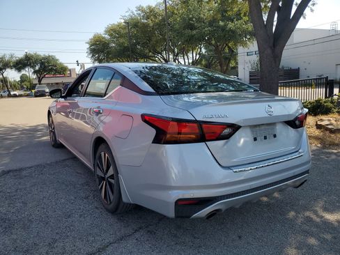 Used 2022 Nissan Altima 2.5 SV w/ SV Premium Package FWD image 4