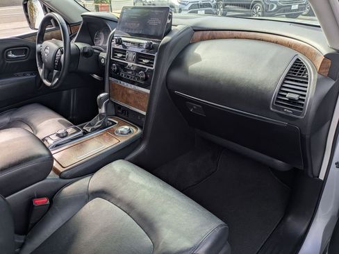 Used 2024 Nissan Armada SL image 30