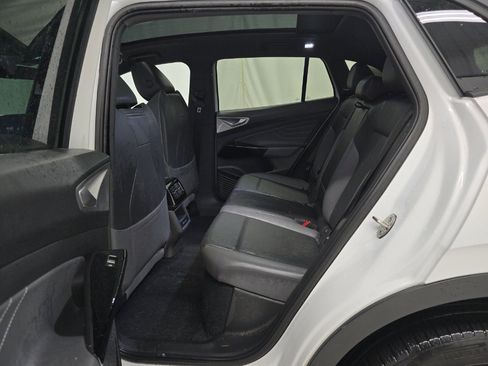 Used 2023 Volkswagen ID.4 Pro S image 6